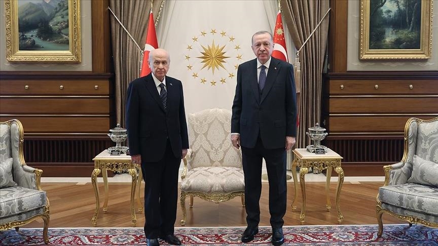 أردوغان يلتقي رئيس “الحركة القومية” في أنقرة