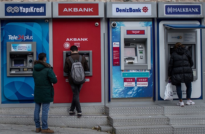 بلومبيرغ: البنوك التركية تستعد للإعلان عن أرباح قياسية