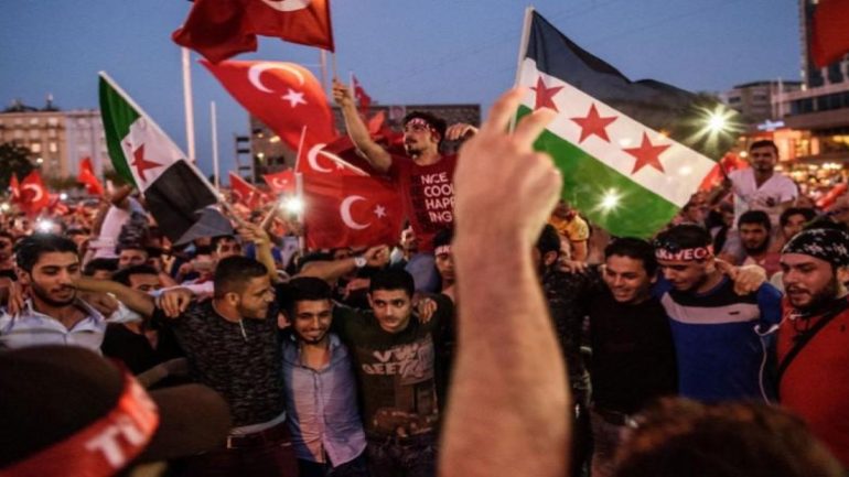 بيان بتوقيع “الشعب التركي” للاجئين السوريين: نحن نعلم أنه لولا النظام المجرم لما هربتم إلى بلدان أخرى