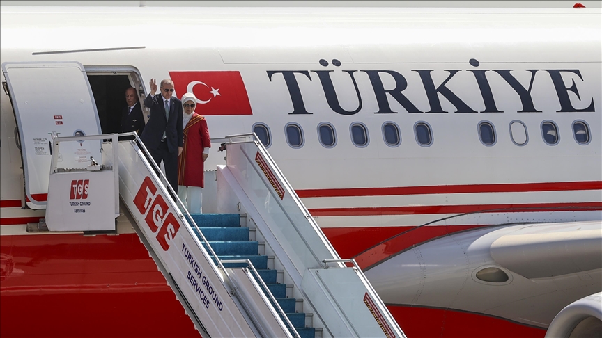 الرئيس التركي يصل أذربيجان