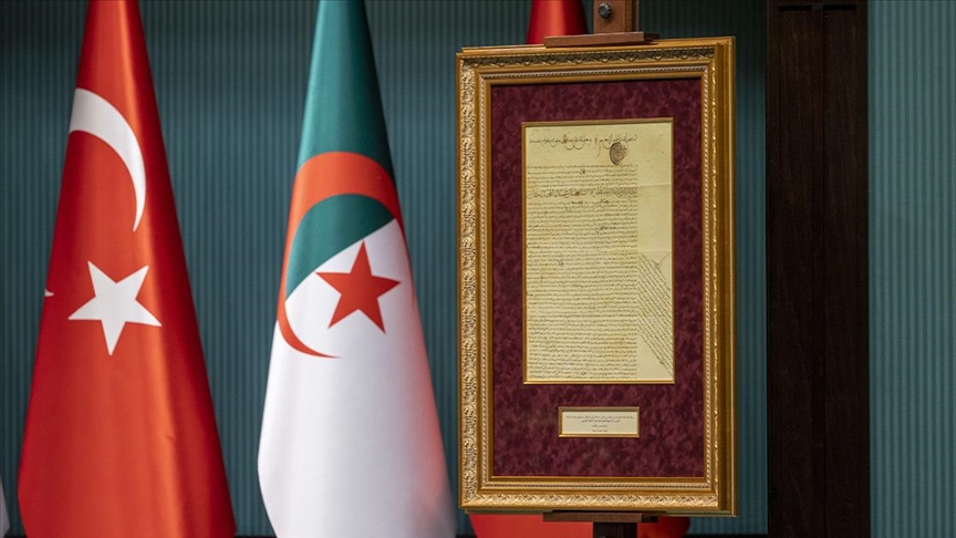 أردوغان يهدي تبون رسالة الأمير عبد القادر للسلطان عبد المجيد