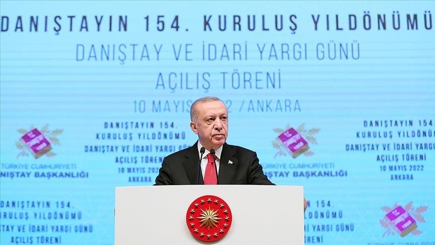 أردوغان: لا بدّ من تقديم دستور مدني يصون الحريات
