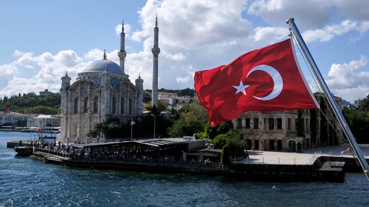 عام الازدهار السياحي.. تركيا تستهدف استقبال 42 مليون سائح حتى نهاية 2022