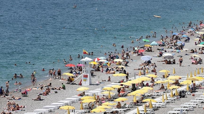 نمو عدد السياح في تركيا 90 بالمئة في 2021