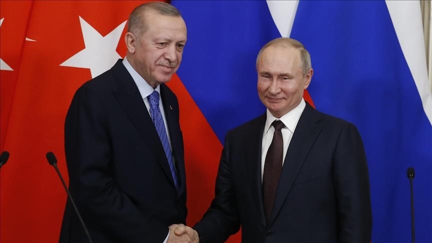 خلال اتصال مع بوتين.. أردوغان يؤكد أهمية تمديد آلية المساعدات في سوريا