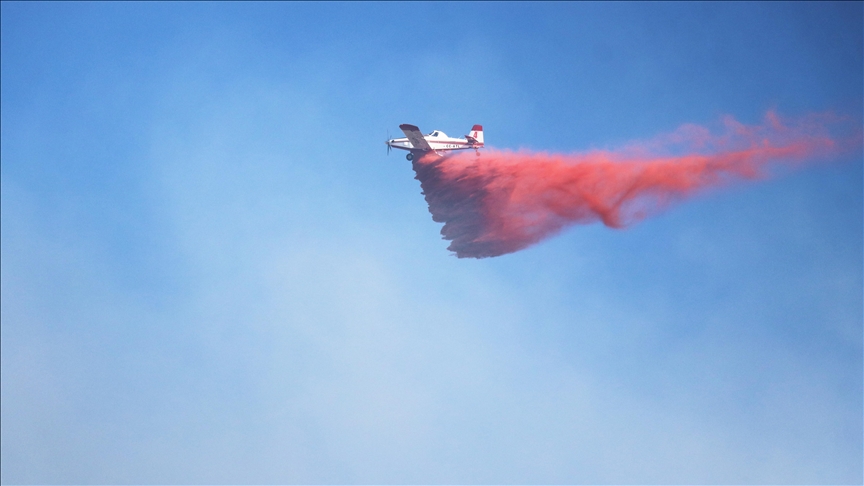 تواصل جهود إخماد حريق موغلا بعشرات الطائرات والمركبات (صور وفيديو)